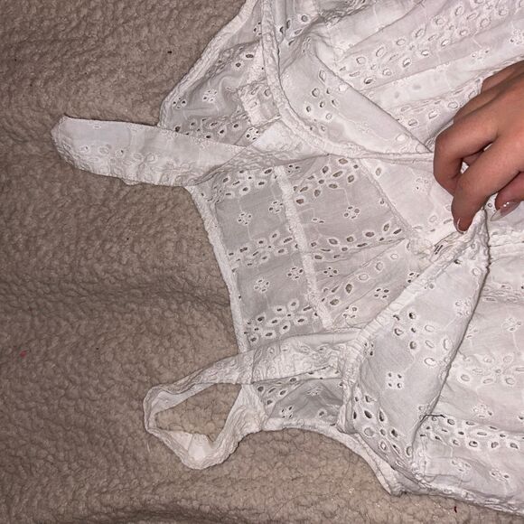 White Sleeveless Button Front Lace Blouse Size US M - Picture 4 of 6